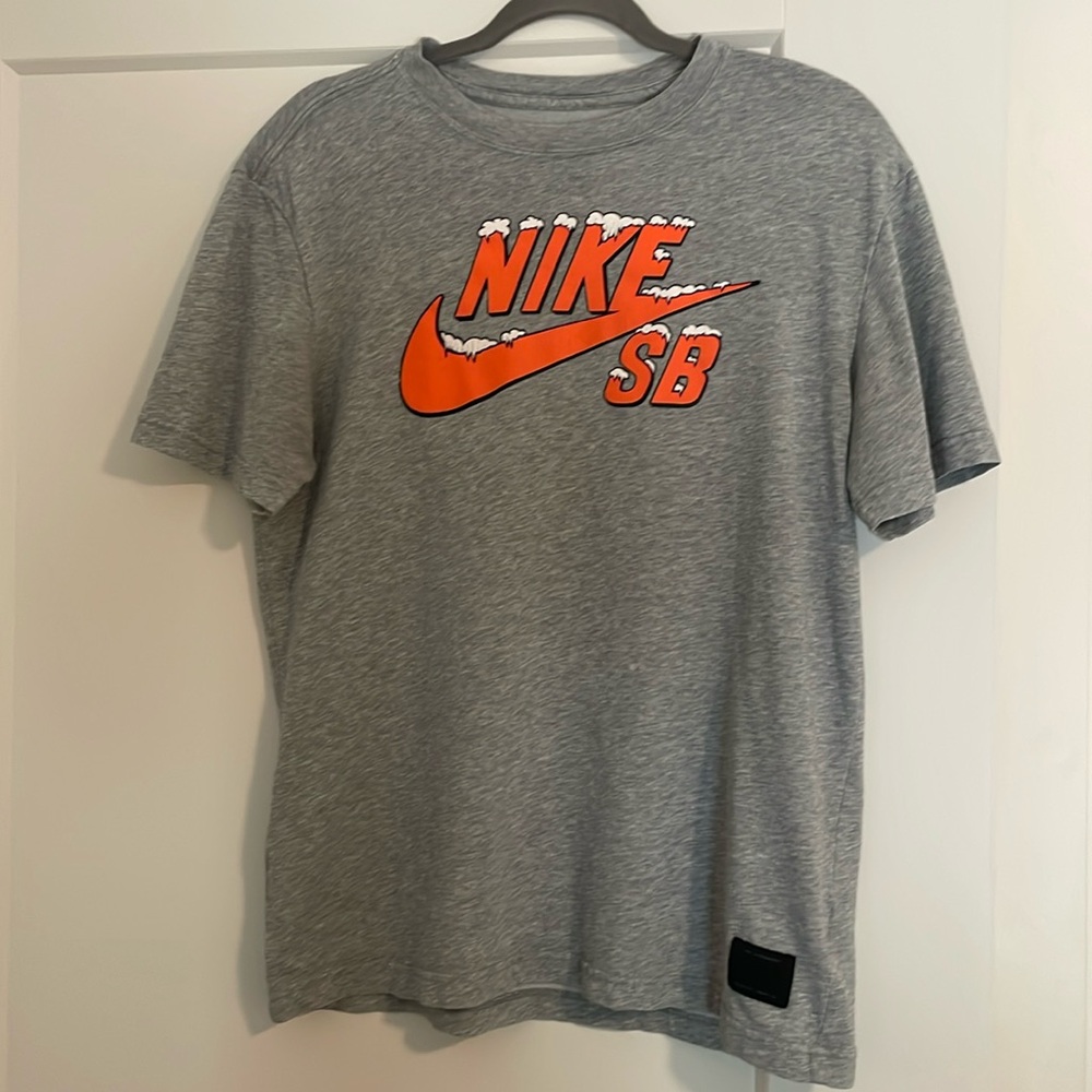 Nike SB dri-fit tee